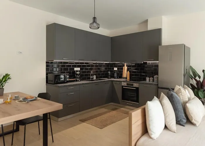 Saint Matthew Central Apartment By Senaon